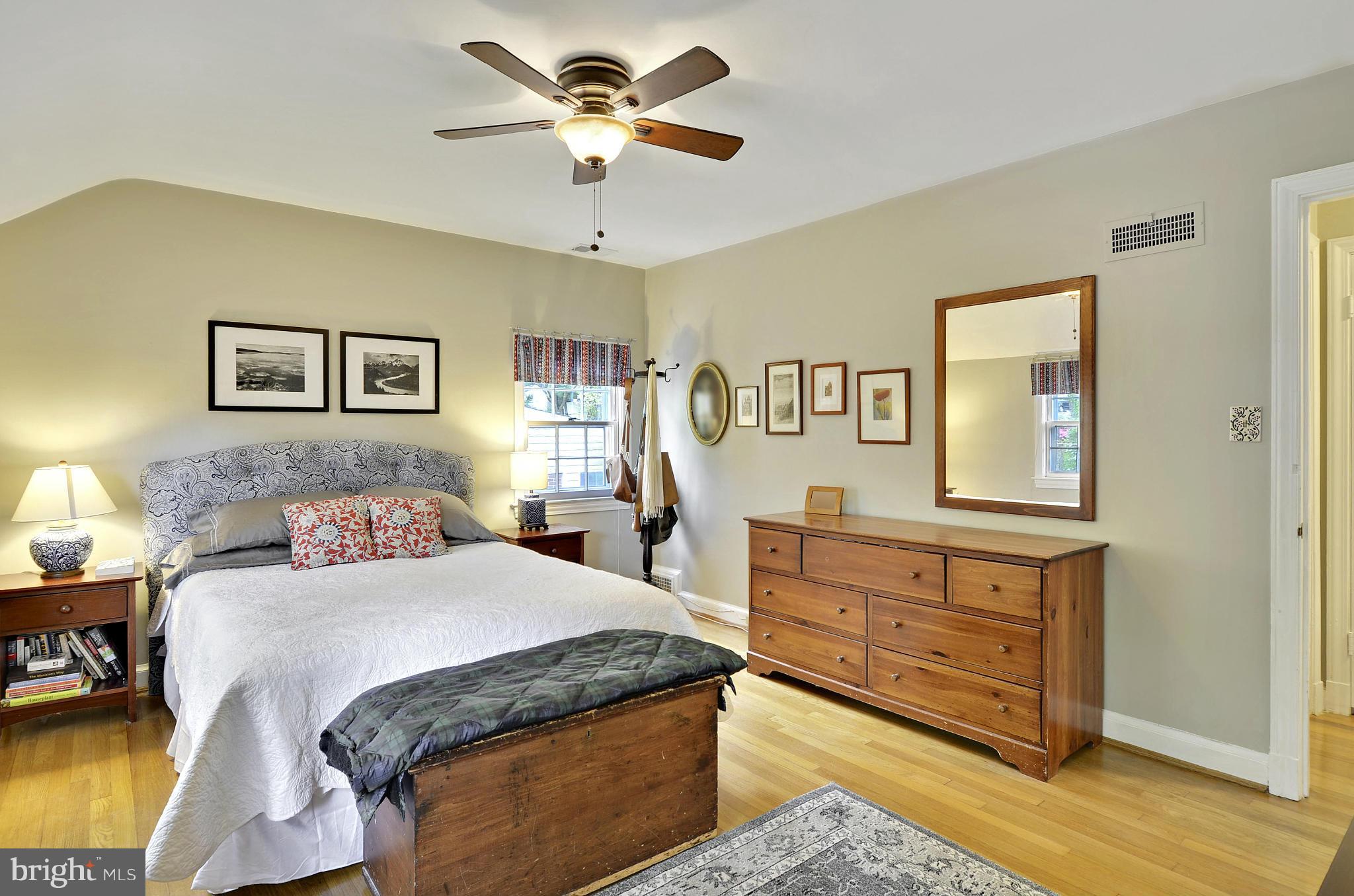5910 Harwick Road Bethesda, MD 20816 - Photo 20 of 30 Bedroom (Master)