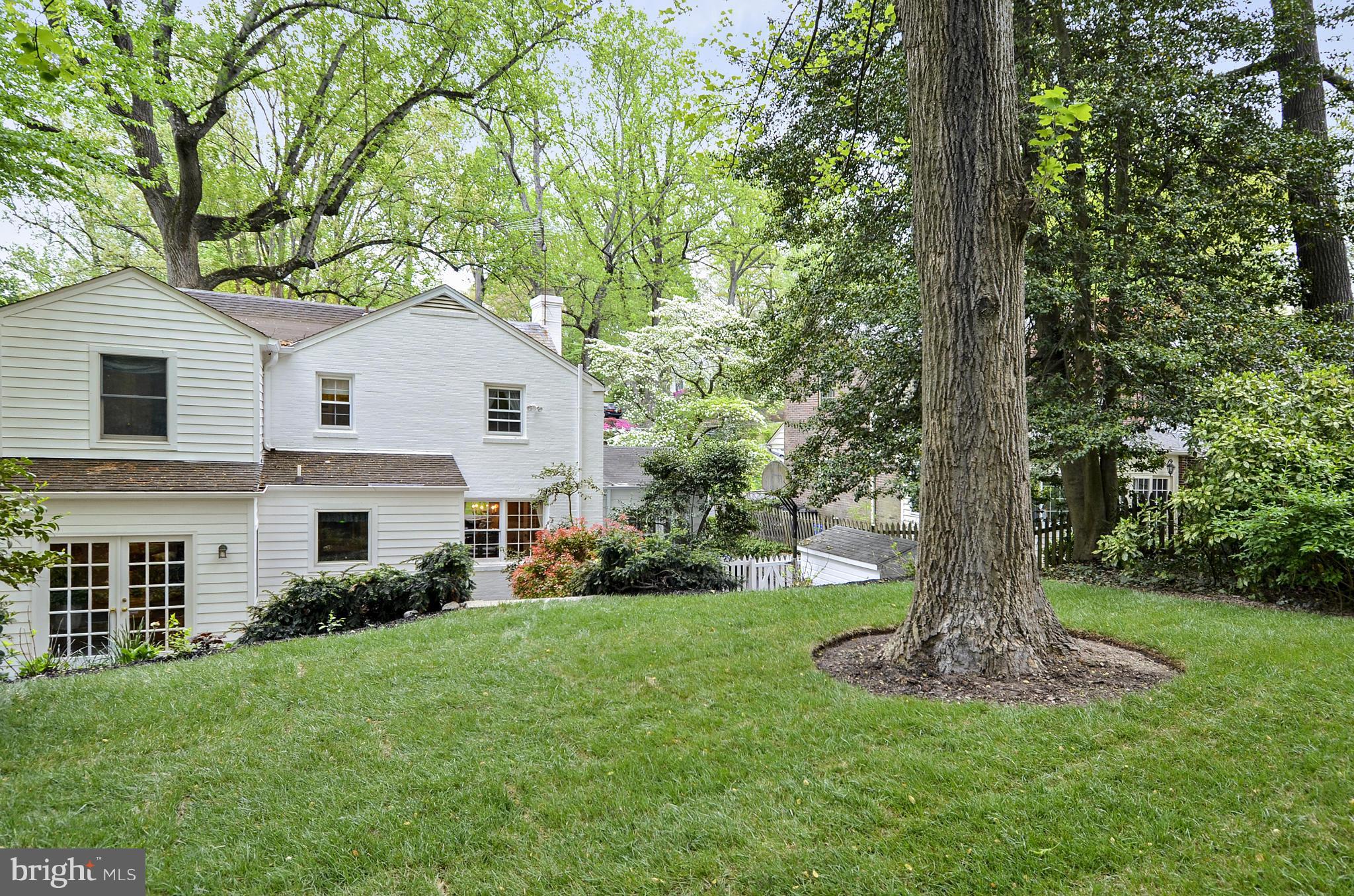 5910 Harwick Road Bethesda, MD 20816 - Photo 27 of 30 Exterior (Rear)