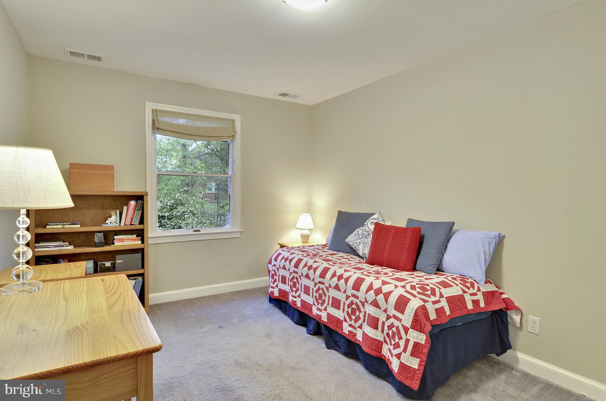 5910 Harwick Road Bethesda, MD 20816 - Photo 29 of 30 Bedroom