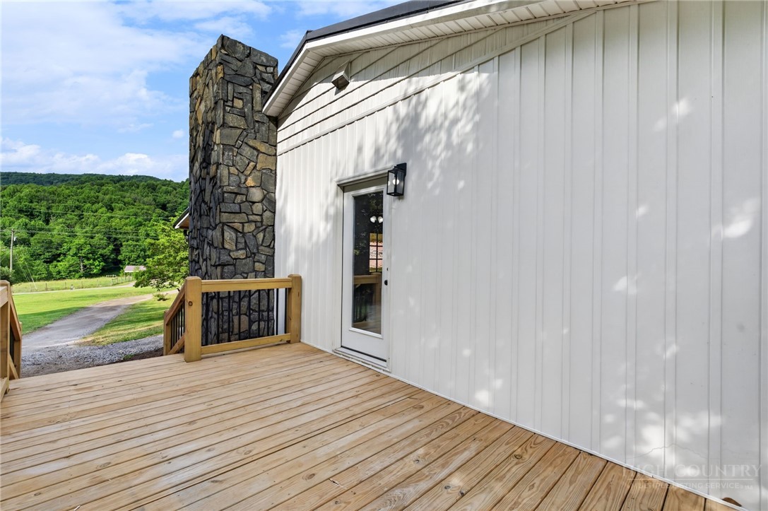 1925 Nettle Knob Road West Jefferson, NC 28694 - Photo 28 of 34