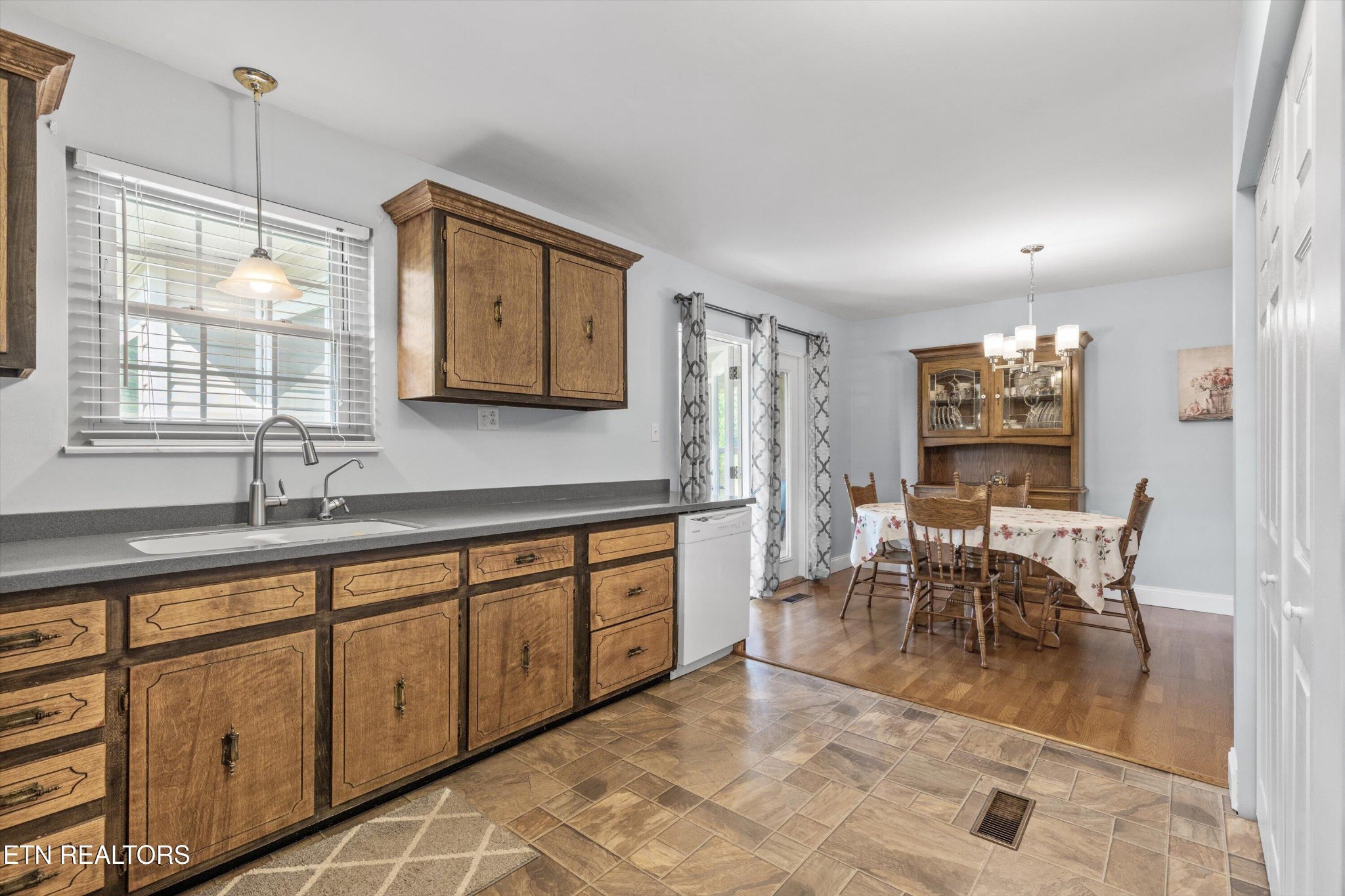 1670 Bowen Road Rutledge, TN 37861 - Photo 16 of 41 Gallery Image 16