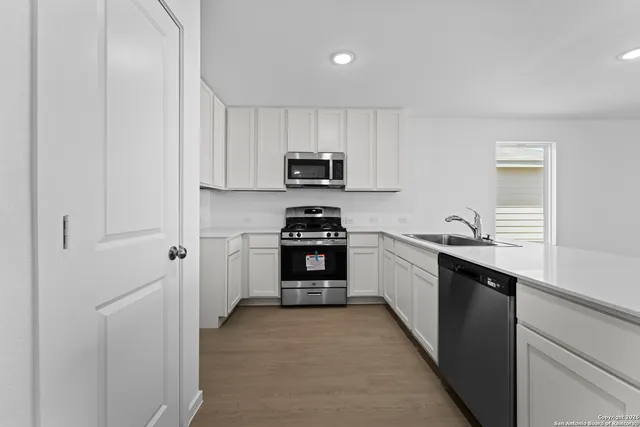 $275,000 | 106 Ellendale Place, Fredericksburg, TX 78624