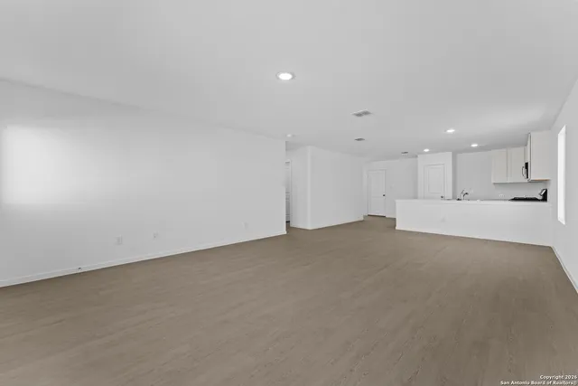 $275,000 | 106 Ellendale Place, Fredericksburg, TX 78624