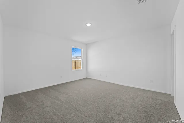 $275,000 | 106 Ellendale Place, Fredericksburg, TX 78624