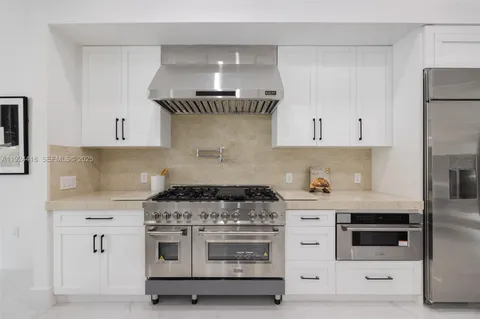 $2,495,000 | 6845 Southwest 52nd Street, Miami, FL 33155