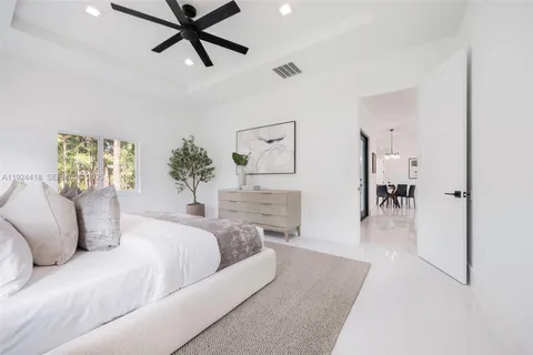 $2,495,000 | 6845 Southwest 52nd Street, Miami, FL 33155