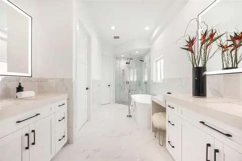 $2,495,000 | 6845 Southwest 52nd Street, Miami, FL 33155