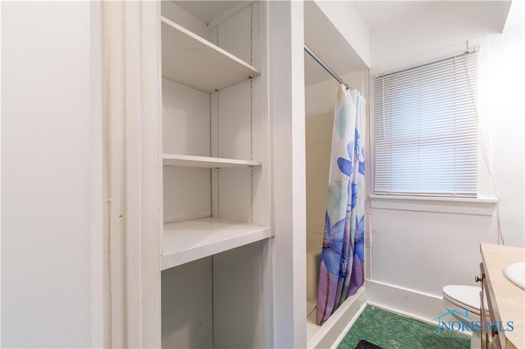 5655 Chippewa Road Toledo, OH 43613 - Photo 19 of 34 Gallery Image 19