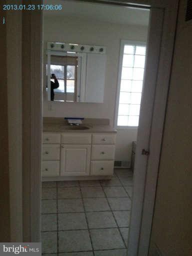 3625 East Joppa Road Nottingham, MD 21236 - Photo 9 of 10 Bath (Master)