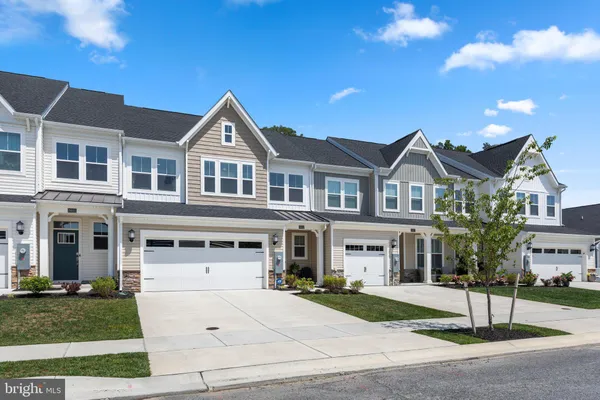 $380,000 | 29323 Oxford Drive, Millsboro, DE 19966