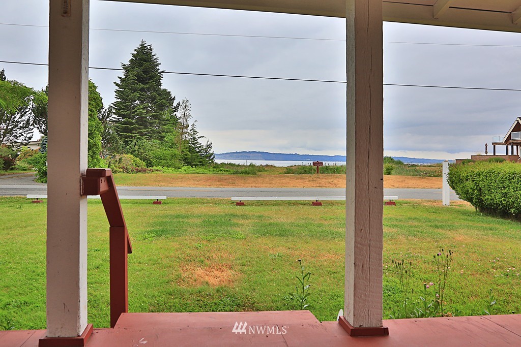 7459 Maxwelton Road Clinton, WA 98236 - Photo 3 of 25