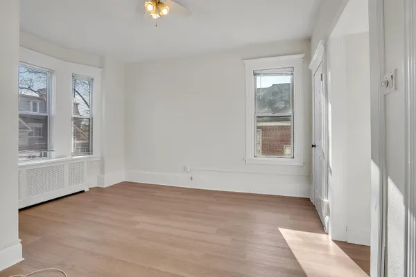 $2,950 | 25 Reservoir Avenue, Unit 2, Jersey City, NJ 07307