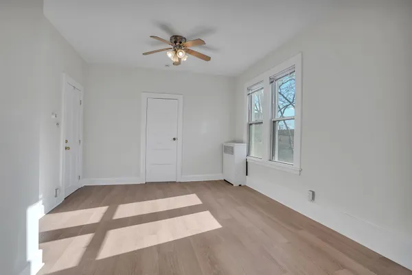 $2,950 | 25 Reservoir Avenue, Unit 2, Jersey City, NJ 07307