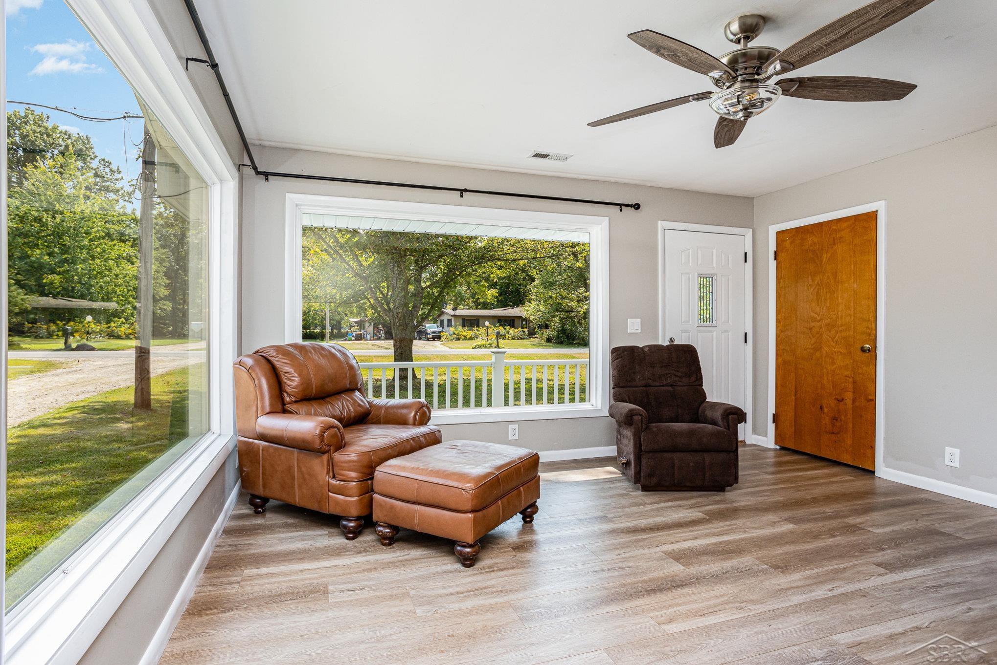 1136 West Prairie Road Midland, MI 48640 - Photo 4 of 35