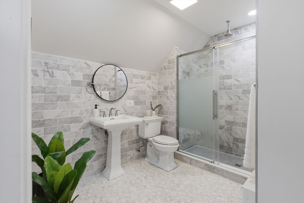 15 South Fairview Street, Unit 3 Boston, MA 02131 - Photo 28 of 42