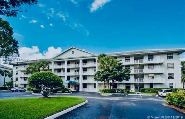 $360,000 | 1721 Whitehall Drive, Unit 101, Davie, FL 33324