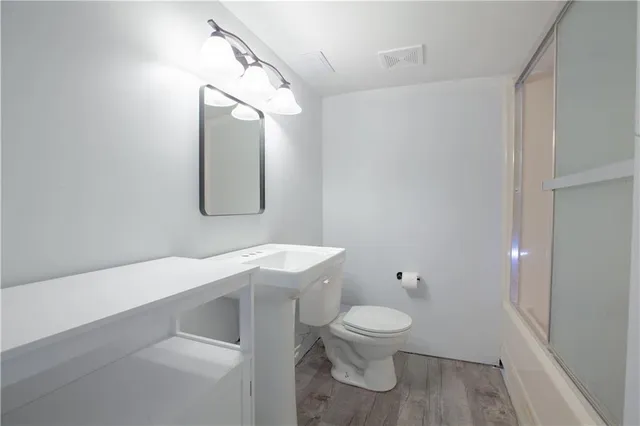 $315,000 | 10110 Forest Avenue, Kansas City, MO 64131