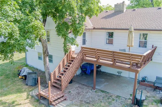 $315,000 | 10110 Forest Avenue, Kansas City, MO 64131