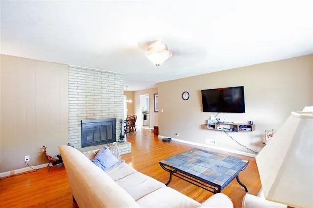 $315,000 | 10110 Forest Avenue, Kansas City, MO 64131