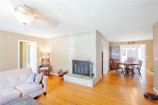 $315,000 | 10110 Forest Avenue, Kansas City, MO 64131