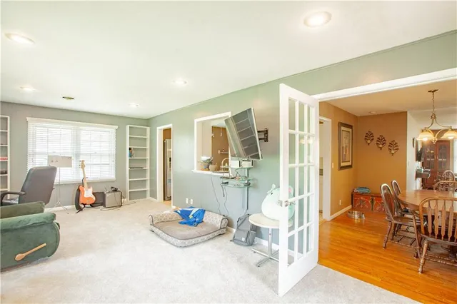 $315,000 | 10110 Forest Avenue, Kansas City, MO 64131