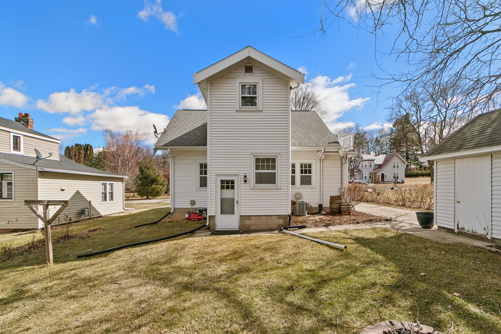 563 South Main Street Monticello, WI 53570 - Photo 20 of 53