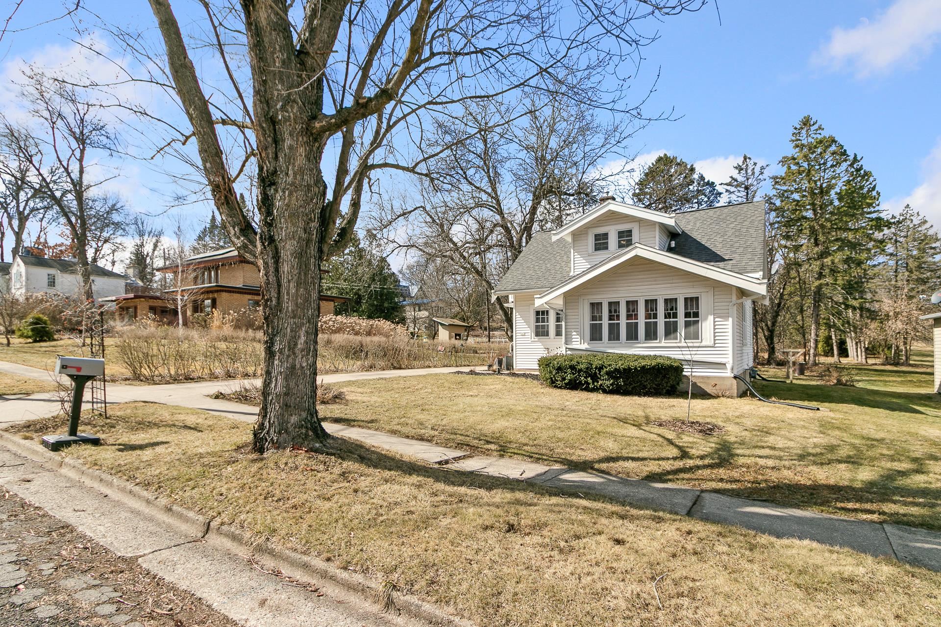 563 South Main Street Monticello, WI 53570 - Photo 9 of 53