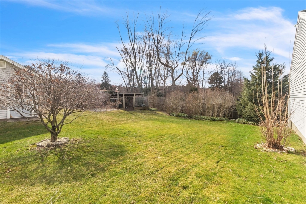 85 Fox Farm Road Feeding Hills, MA 01030 - Photo 5 of 42 Gallery Image 5