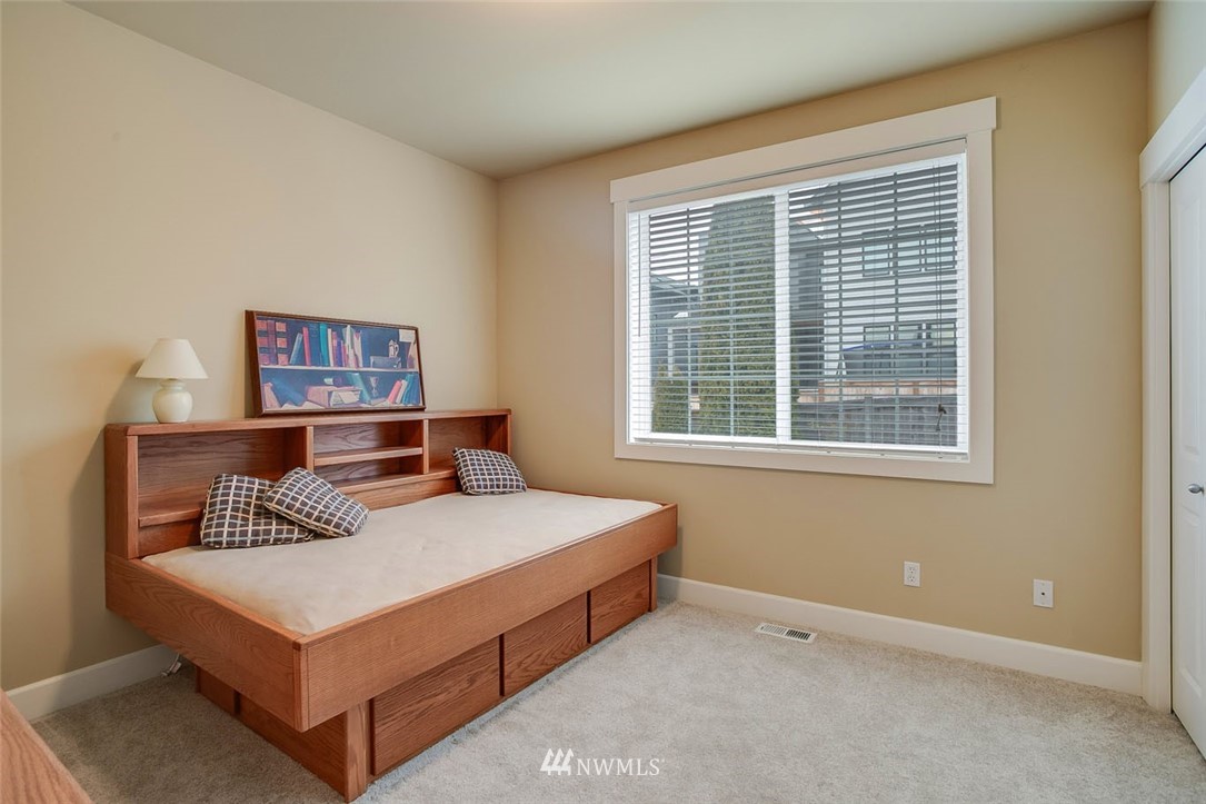 1002 North 27th Place Renton, WA 98056 - Photo 14 of 25