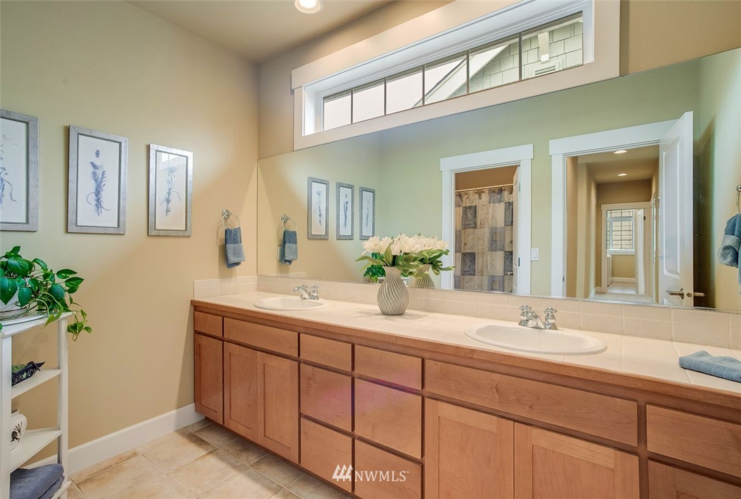 1002 North 27th Place Renton, WA 98056 - Photo 15 of 25