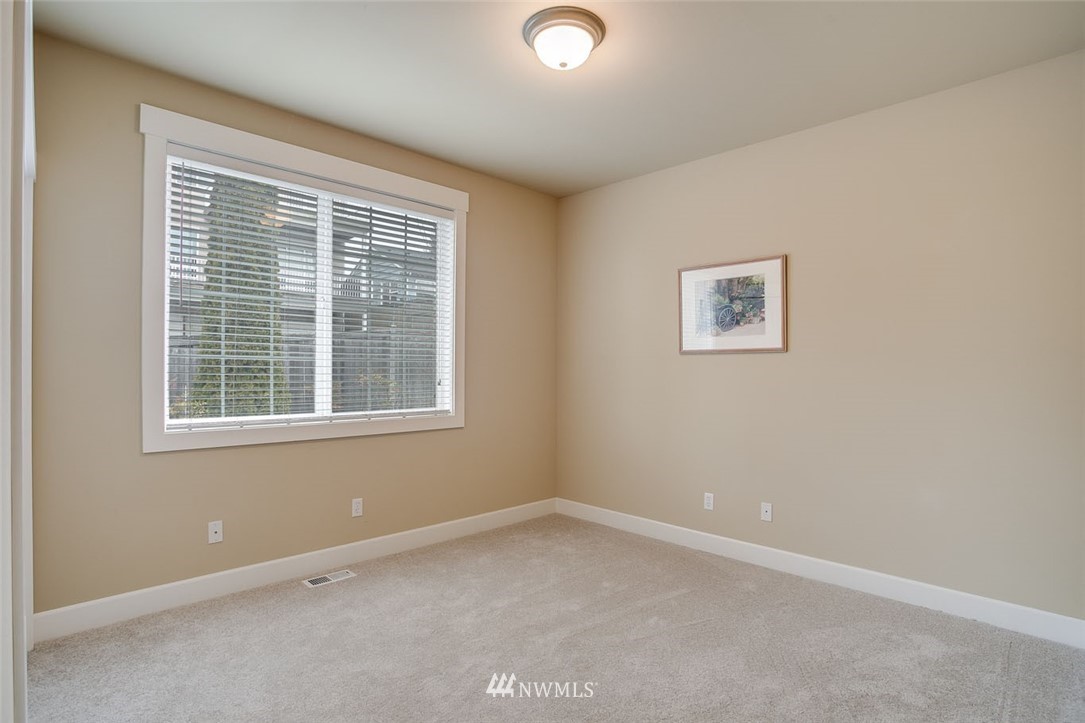 1002 North 27th Place Renton, WA 98056 - Photo 17 of 25