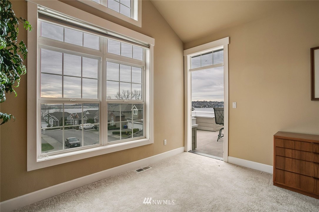 1002 North 27th Place Renton, WA 98056 - Photo 24 of 25