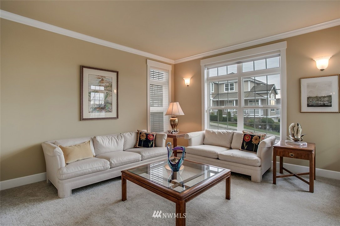 1002 North 27th Place Renton, WA 98056 - Photo 4 of 25
