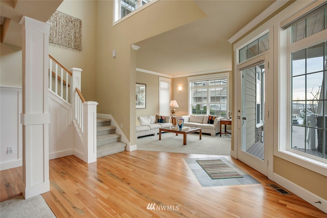 1002 North 27th Place Renton, WA 98056 - Photo 5 of 25