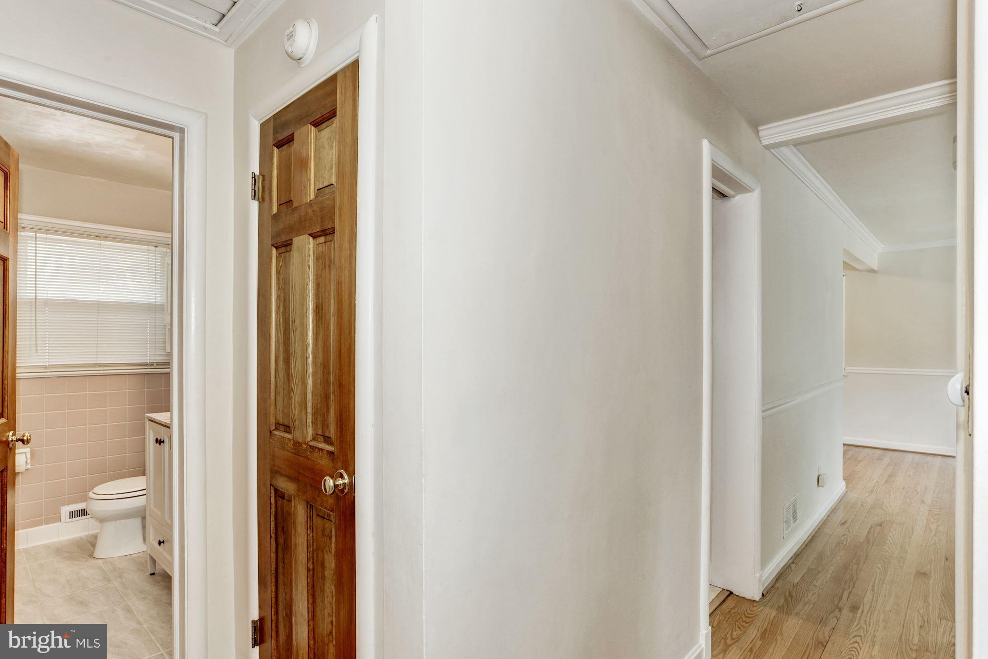 5701 Norton Road Alexandria, VA 22303 - Photo 21 of 30 Interior (General)