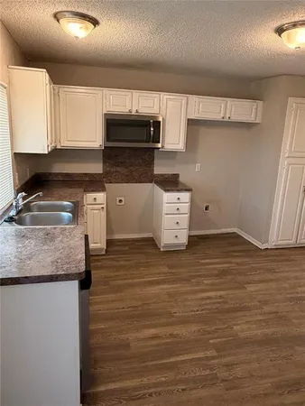 $1,950 | 3402 Green Hill Drive, Arlington, TX 76014