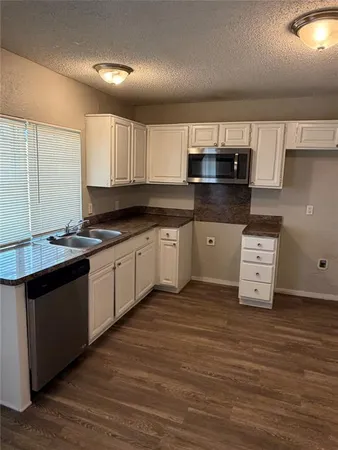 $1,950 | 3402 Green Hill Drive, Arlington, TX 76014