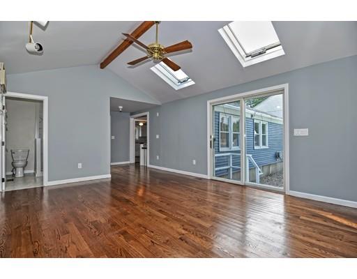 27 Knowles Road Worcester, MA 01602 - Photo 5 of 40 Gallery Image 5