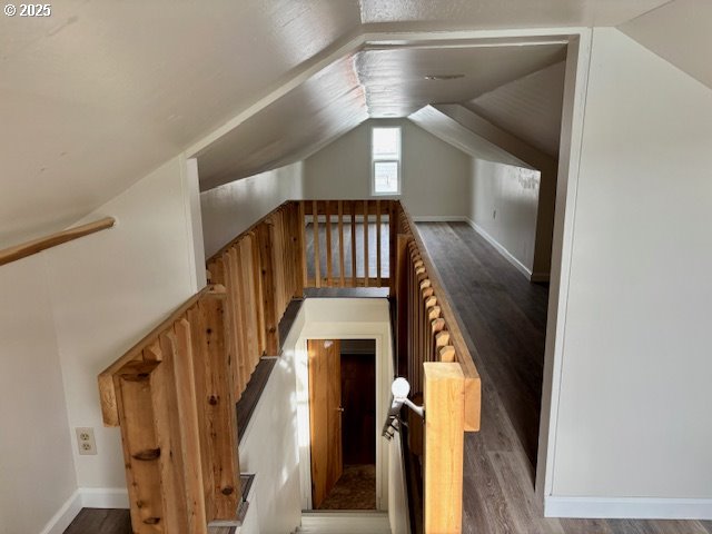 196 Northeast Flagg Street Roseburg, OR 97470 - Photo 23 of 27 a view of entryway