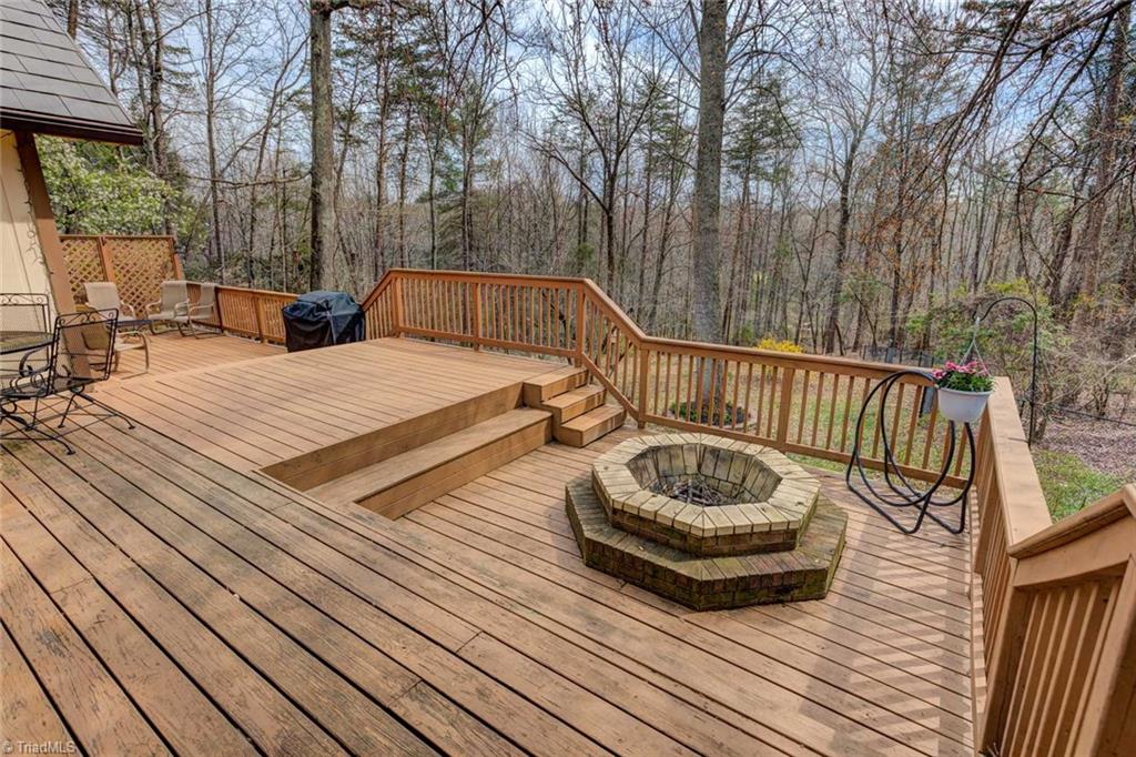 8117 Hunting Cog Road Oak Ridge, NC 27310 - Photo 6 of 30