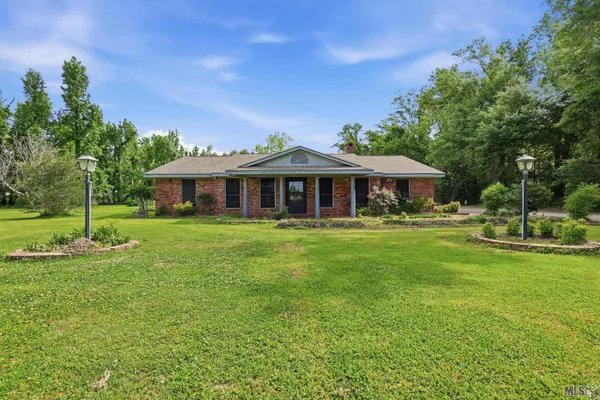 $323,000 | 4305 Bayouside Drive, Houma, LA 70363