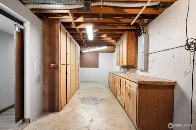 a view of a storage & utility room