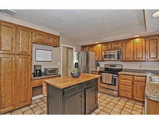31 Carroll Road Grafton, MA 01536 - Photo 6 of 30 Gallery Image 6
