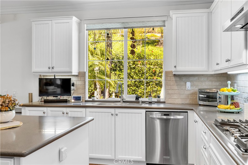 27 Ardennes Drive Ladera Ranch, CA 92694 - Photo 5 of 62