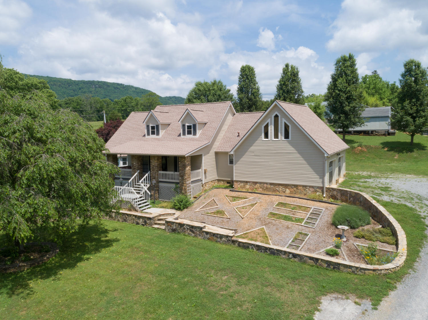 127 Chastain Reed Lane Spring City, TN 37381 - Photo 2 of 32 127_Chastain_Reed_Ln_01