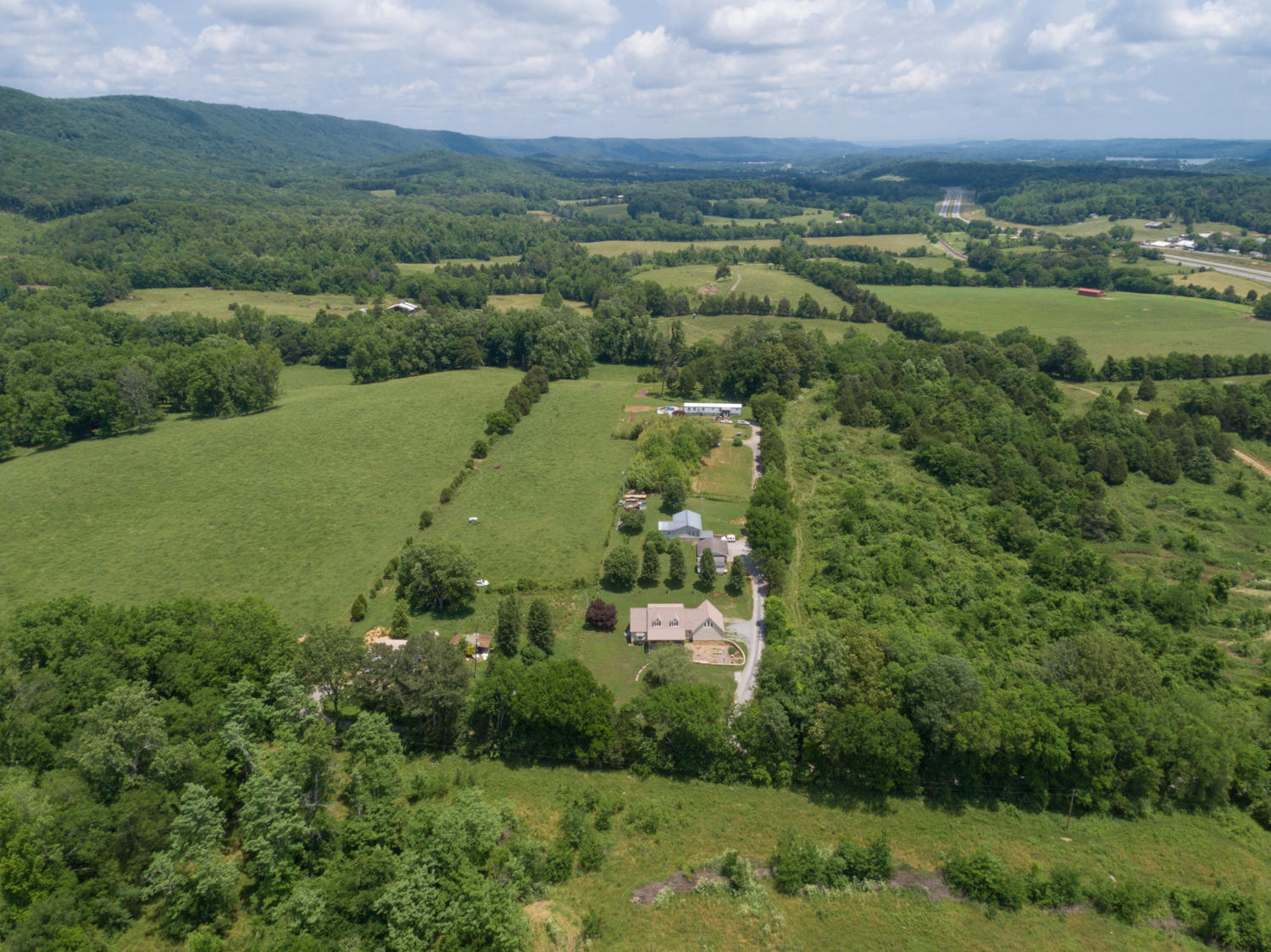 127 Chastain Reed Lane Spring City, TN 37381 - Photo 29 of 32 127_Chastain_Reed_Ln_08