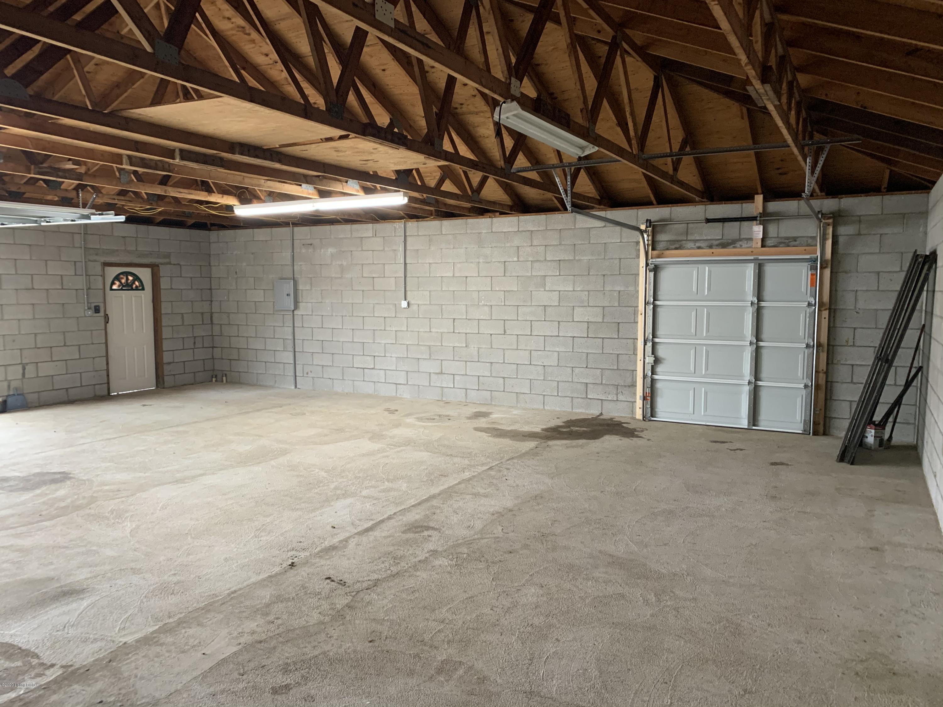4520 Dover Road Louisville, KY 40216 - Photo 40 of 40 2058EE9B-D76A-4851-BD1A-50463B197837