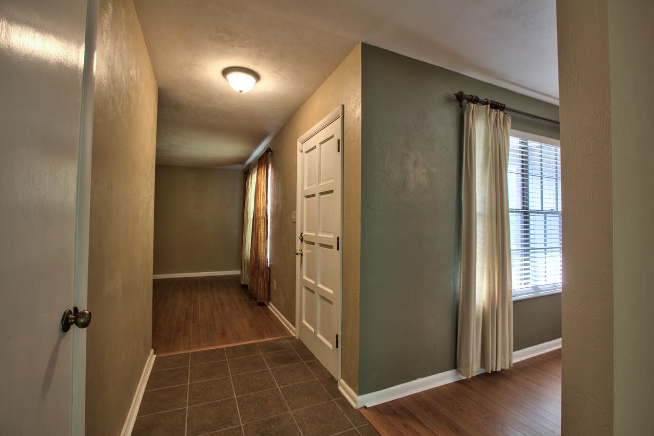 983 Richardson Road Tallahassee, FL 32301 - Photo 8 of 25 Gallery Image 8