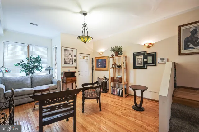 $735,000 | 75 P Street Northwest, Washington, DC 20001