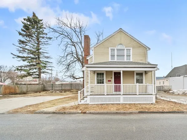 $545,000 | 10 Cottage Avenue, Danvers, MA 01923